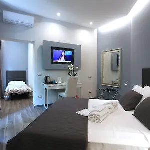 77 Bed and Breakfast